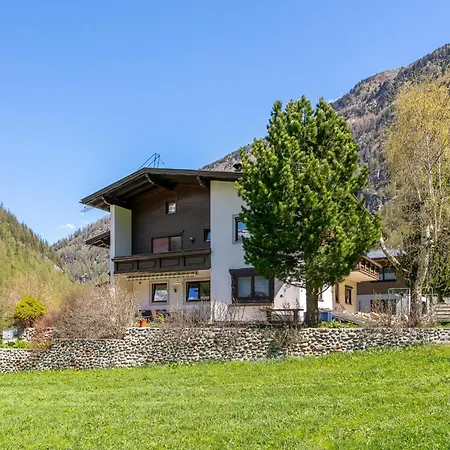 Haus Daniela Holiday home Solden